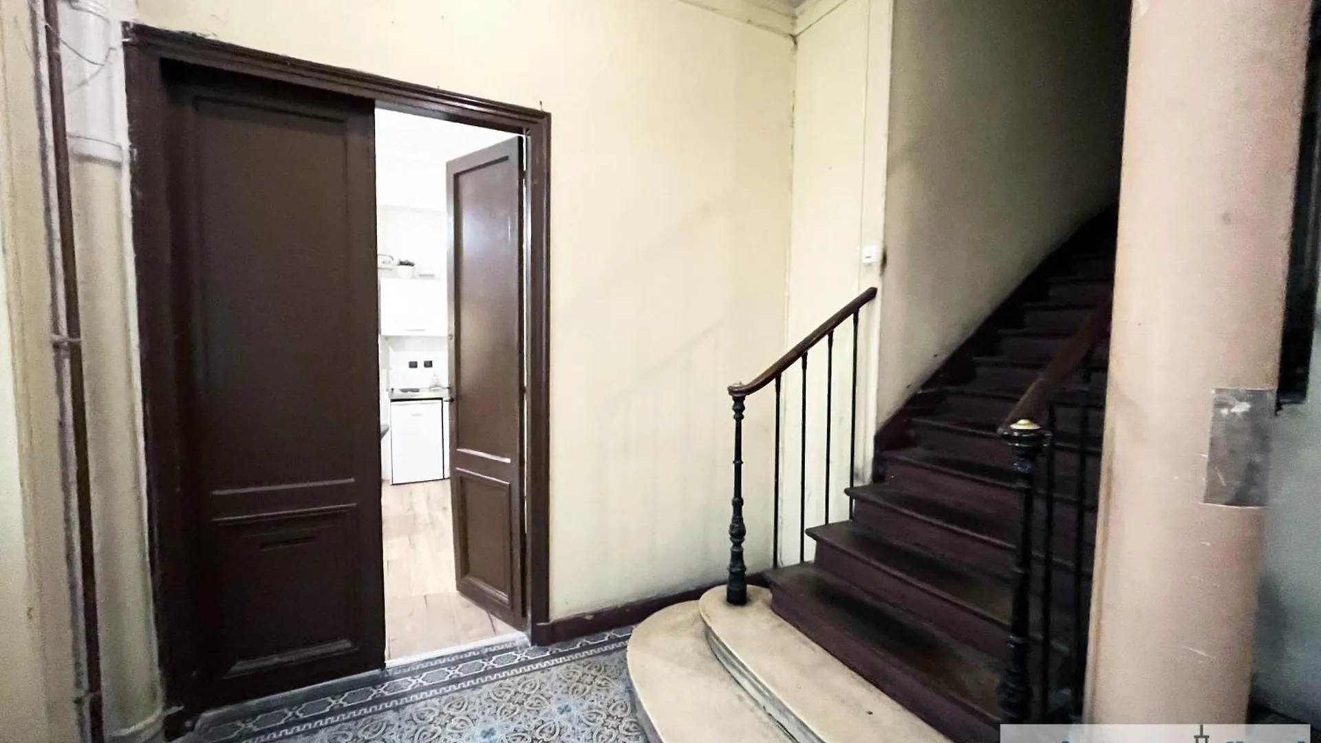 Urban Flat 177 - Lovely In