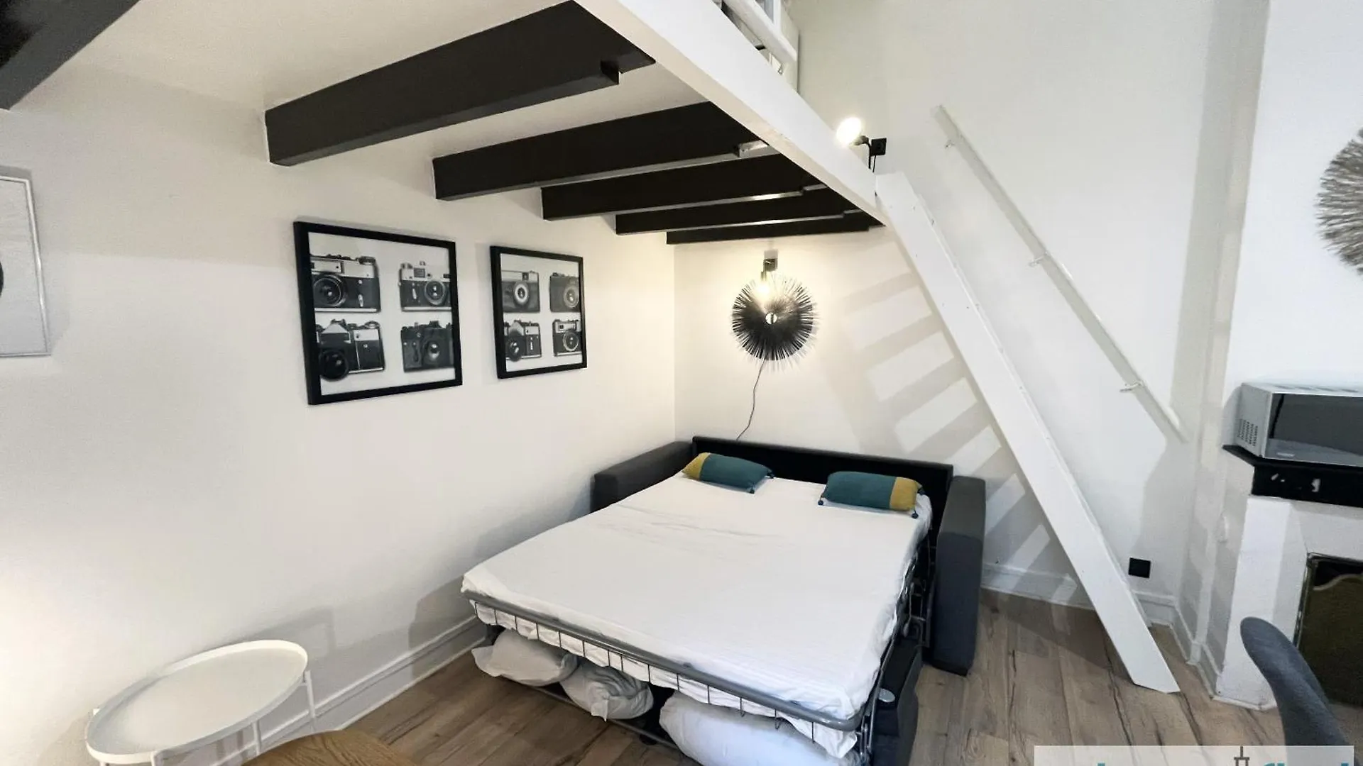Urban Flat 177 - Lovely In Apartment